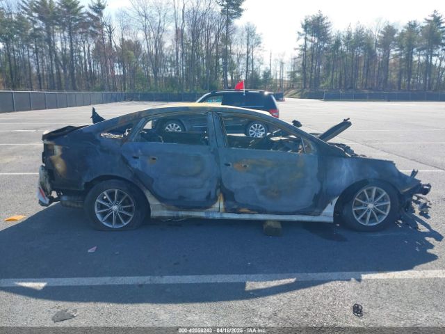 5NPE24AF3JH600686 Hyundai SONATA SE