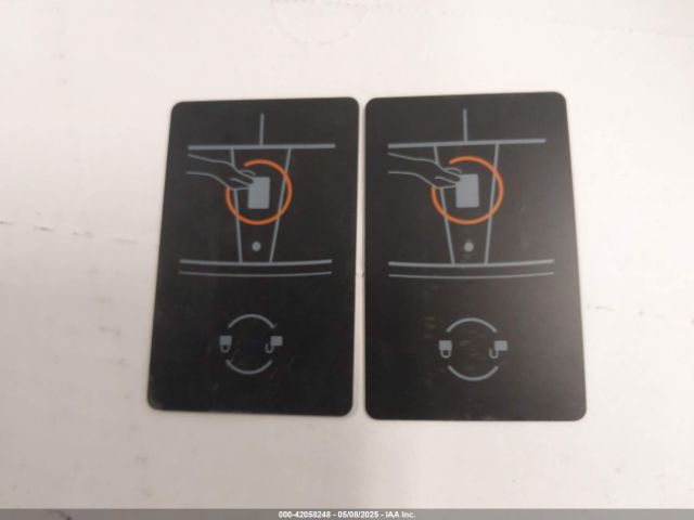 2024 TESLA MODEL Y 7SAYGAEEXRF988561 Photo 10
