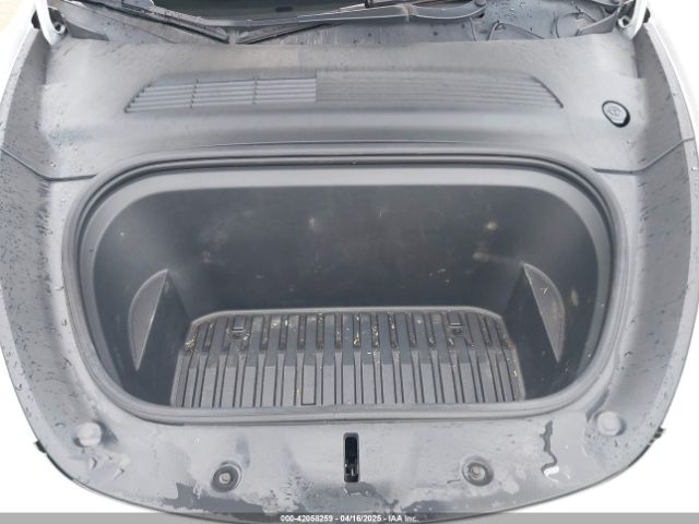 2021 TESLA MODEL Y 5YJYGDEE1MF094357 Photo 9