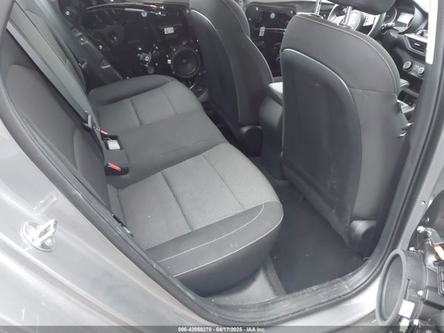 3KPF24AD3PE673282 KIA Forte Lxs