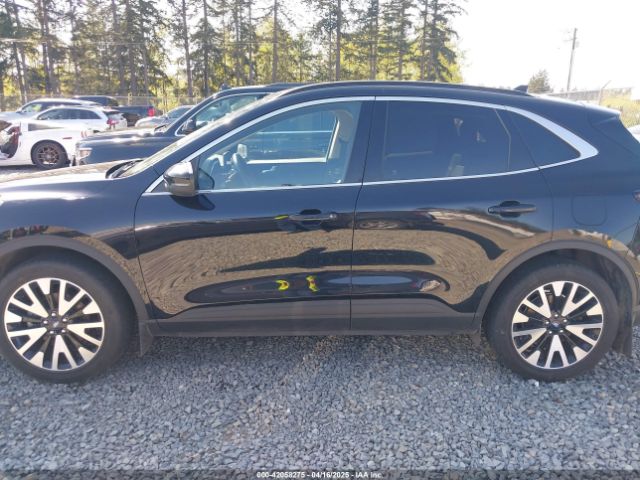 1FMCU9DZ9LUC35844 Ford Escape Titanium Hybrid