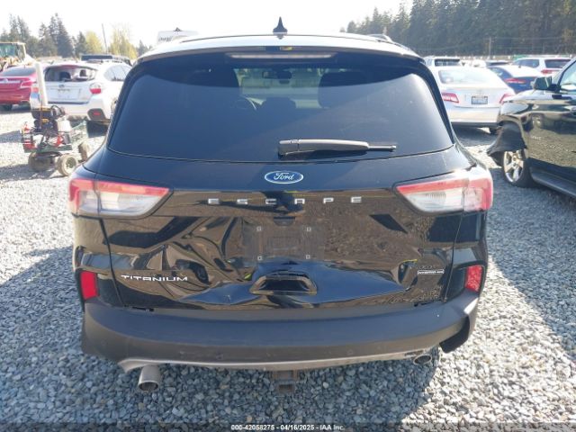 1FMCU9DZ9LUC35844 Ford Escape Titanium Hybrid