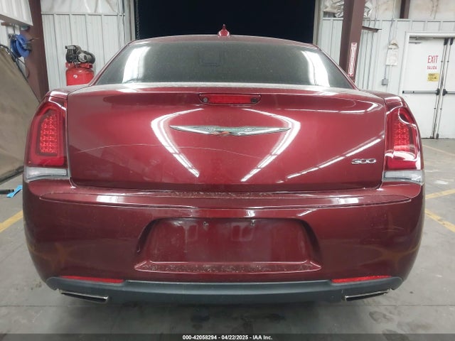 2C3CCAAG8KH728870 Chrysler 300 Touring