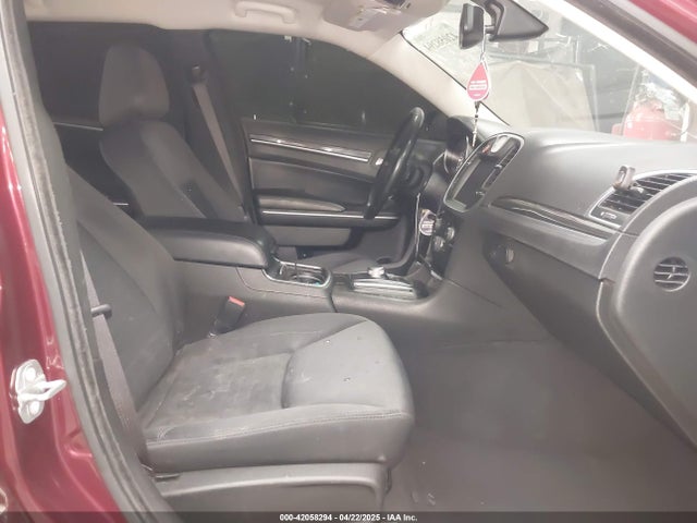 2C3CCAAG8KH728870 Chrysler 300 Touring