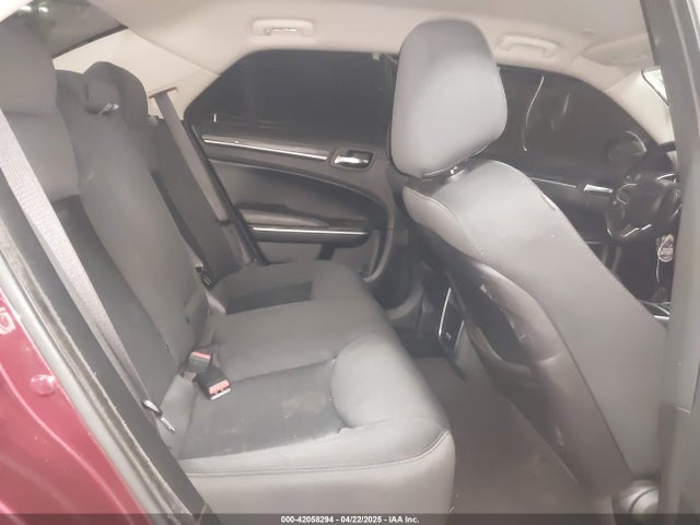 2C3CCAAG8KH728870 Chrysler 300 Touring
