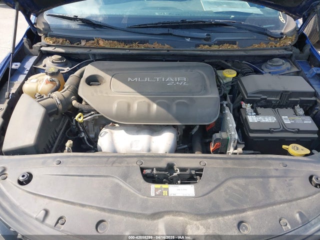 1C3CCCBBXFN554862 Chrysler 200 S