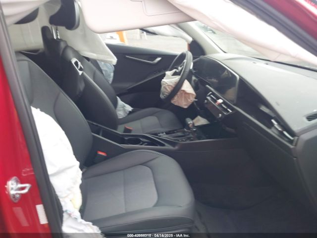 KNDCR3LE5P5110115 KIA Niro Ex Touring