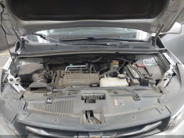 3GNCJKSB1LL137936 Chevrolet Trax Fwd Ls