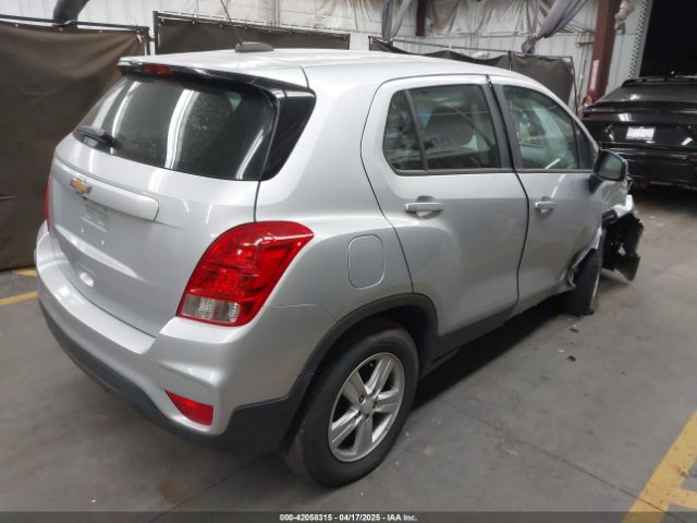 3GNCJKSB1LL137936 Chevrolet Trax Fwd Ls