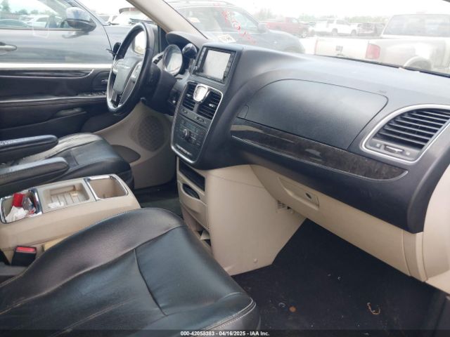 2011 CHRYSLER TOWN & COUNTRY 2A4RR8DG2BR799141 Photo 4