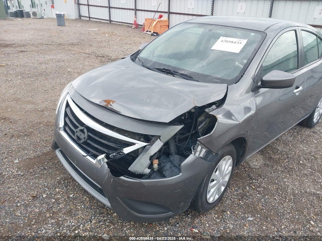 3N1CN7AP8HL817771 Nissan 2017