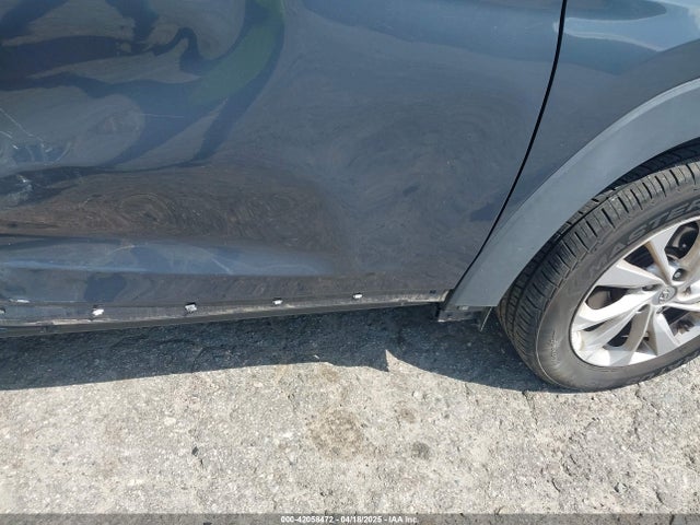 KM8J23A48KU918135 Hyundai TUCSON SE