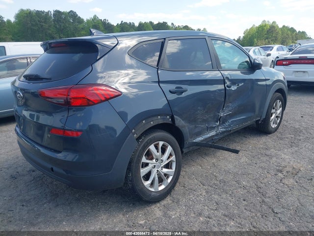 KM8J23A48KU918135 Hyundai TUCSON SE