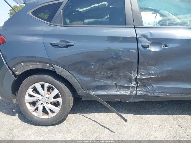 KM8J23A48KU918135 Hyundai TUCSON SE