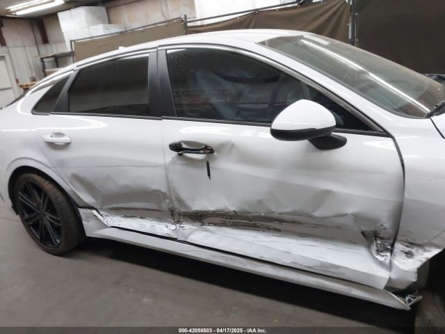 5XXG14J2XNG138296 KIA K5 LXS
