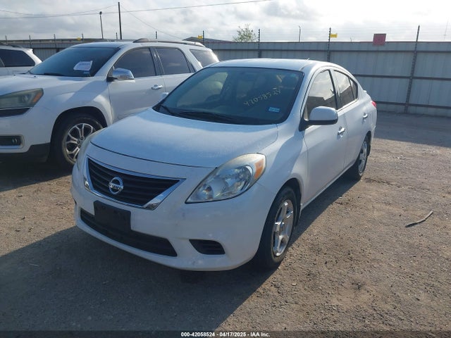 3N1CN7AP5EL853686 Nissan Versa 1.6 Sv