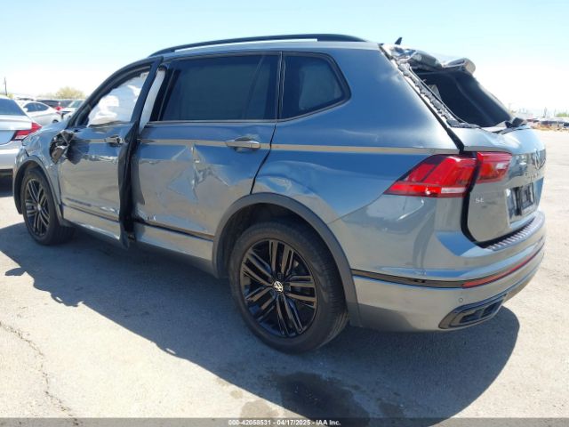 3VV8B7AX4NM154637 Volkswagen Tiguan 2.0t Se R-line Black
