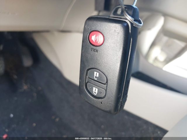 JTDKN3DU4E1842219 Toyota Prius Four