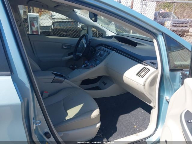 JTDKN3DU4E1842219 Toyota Prius Four