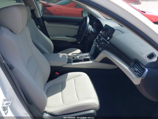 1HGCV3F9XNA007420 Honda Accord Hybrid Touring