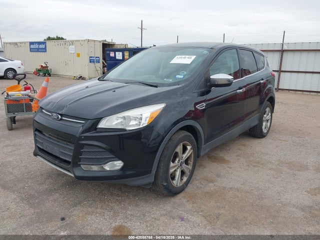 1FMCU9G90FUA54163 Ford ESCAPE SE