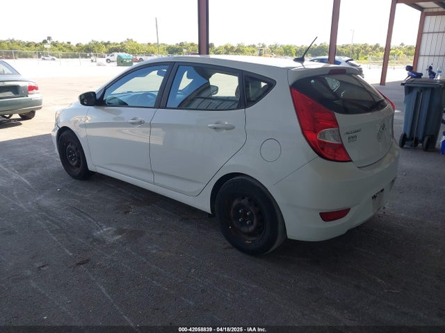 KMHCT5AE7HU306172 Hyundai ACCENT SE