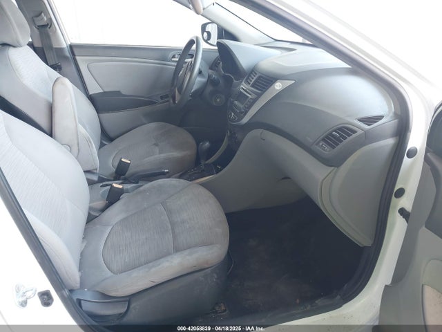 KMHCT5AE7HU306172 Hyundai ACCENT SE