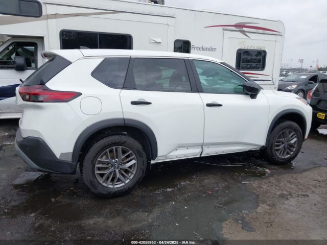 5N1BT3AB1PC854632 Nissan Rogue S Intelligent Awd