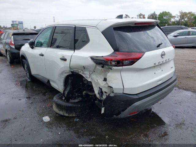 5N1BT3AB1PC854632 Nissan Rogue S Intelligent Awd