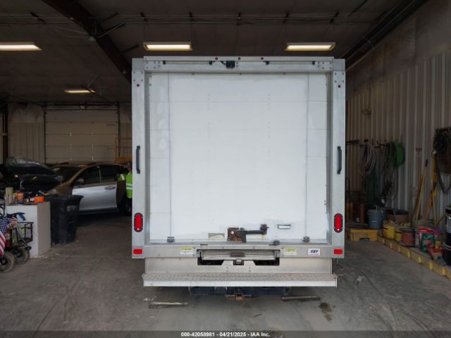 1FDBF8ZM2KKA84000 Ford Transit-350 Cab