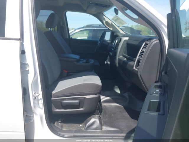 1C6RR7FG9PS527745 RAM 1500 Classic Tradesman  4x4 6'4 Box