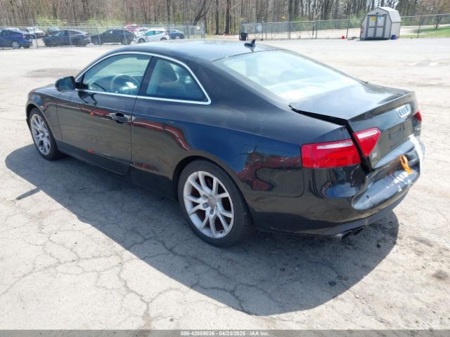 2011 AUDI A5 WAUCFAFR2BA032059 Photo 2