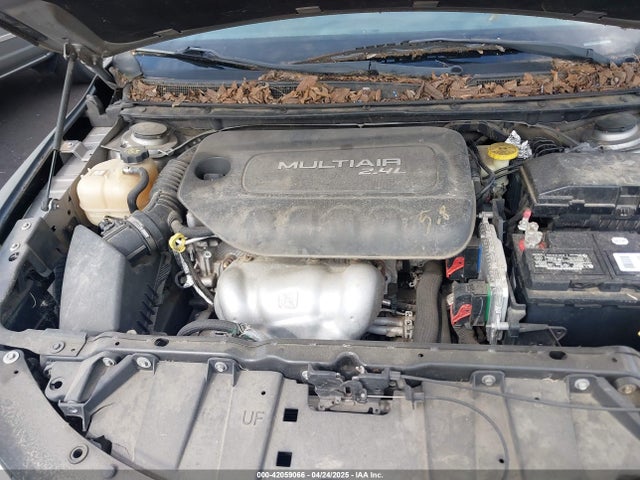 1C3CCCAB9GN152561 Chrysler 200 Limited