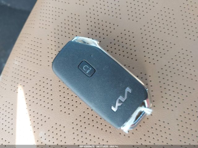 KNDERCAA8R7600290 KIA SELTOS EX