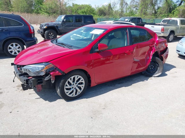 Toyota COROLLA LE 2018 2T1BURHE3JC030232 Image 2