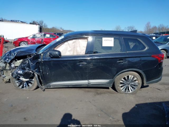 JA4AZ3A37KZ015656 Mitsubishi Outlander Es