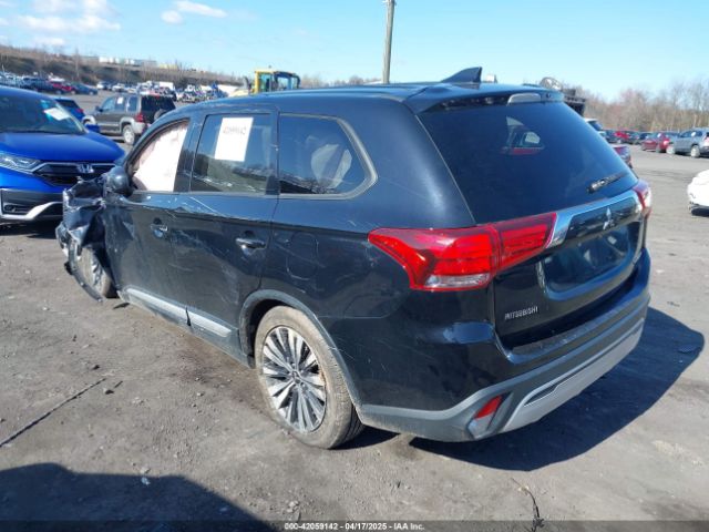 JA4AZ3A37KZ015656 Mitsubishi Outlander Es