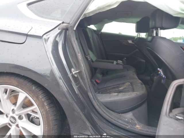 WAUCBCF57NA009059 Audi A5 Sportback Premium Plus 40 Tfsi Quattro S Tronic