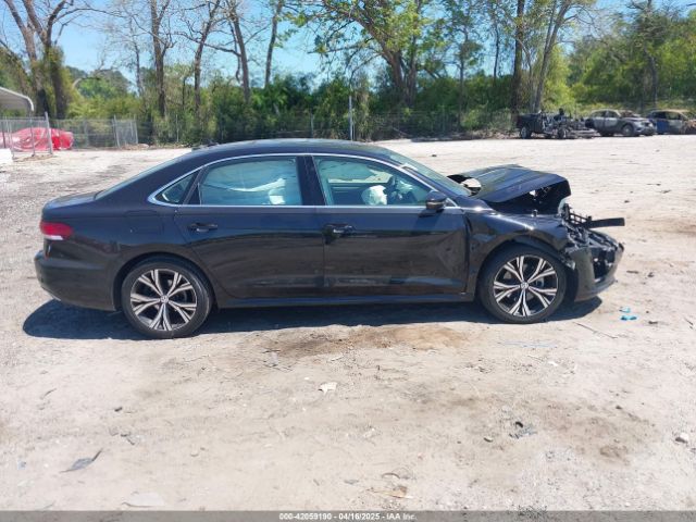 1VWSA7A38NC001715 Volkswagen Passat 2.0t Se