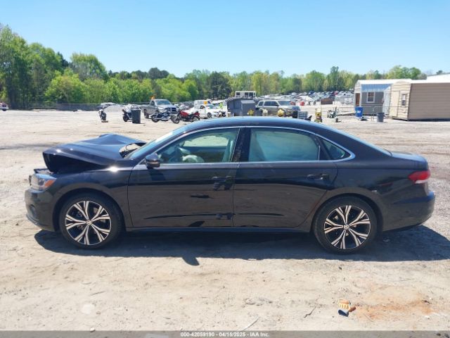 1VWSA7A38NC001715 Volkswagen Passat 2.0t Se
