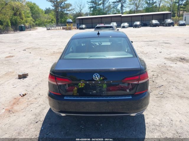 1VWSA7A38NC001715 Volkswagen Passat 2.0t Se