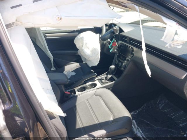 1VWSA7A38NC001715 Volkswagen Passat 2.0t Se