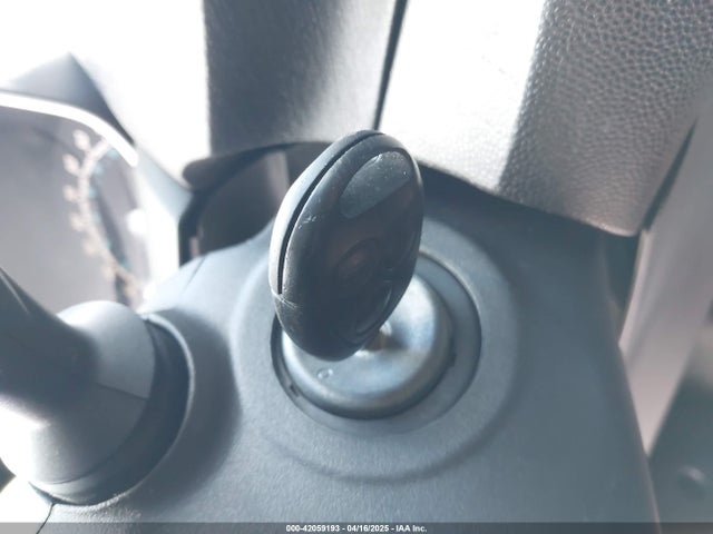 3FADP4BJ1EM206951 Ford FIESTA SE