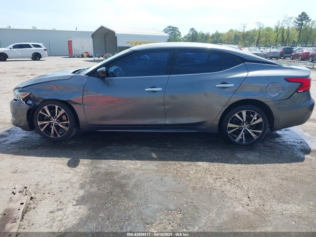 1N4AA6AP9JC405490 Nissan 2018