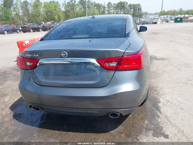 1N4AA6AP9JC405490 Nissan 2018