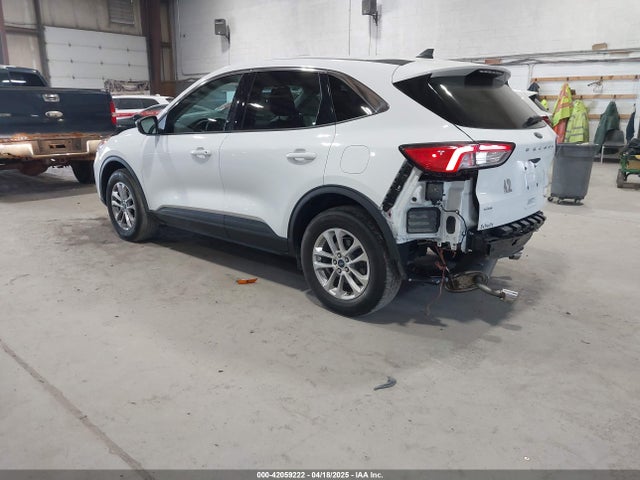1FMCU9G65NUB12899 Ford ESCAPE SE