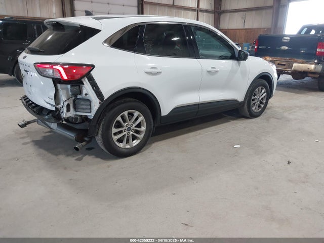 1FMCU9G65NUB12899 Ford ESCAPE SE
