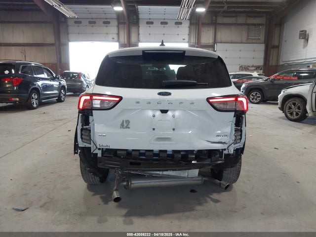 1FMCU9G65NUB12899 Ford ESCAPE SE