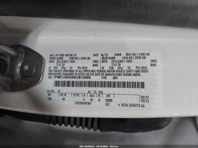 1FMCU9G65NUB12899 Ford ESCAPE SE