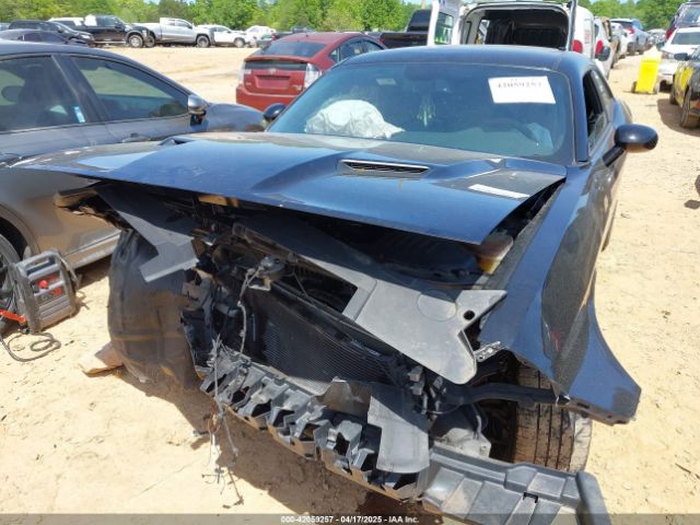 2C3CDZAG9JH123783 Dodge Challenger Sxt